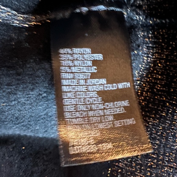 NWT Worthington black and metallic gold sleeveless top. Women’s size XL. - Picture 8 of 8